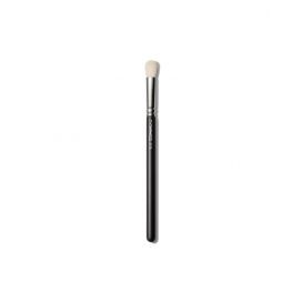 M.A.C 217s Blending Brush
